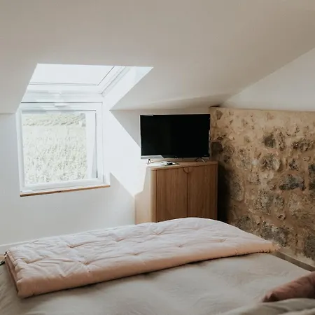 Chateau La Grande Clotte Bed & Breakfast