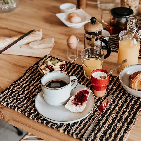 Chateau La Grande Clotte فندق مبيت وإفطار