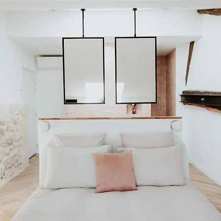 Bed & Breakfast Chateau La Grande Clotte 3*